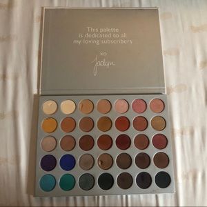 COPY - Jaclyn Hill Palette by Morphe